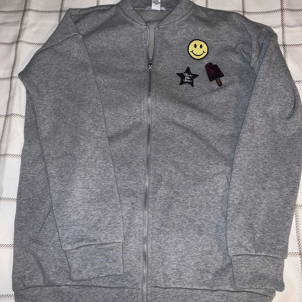 Forever 21 zip up sweater